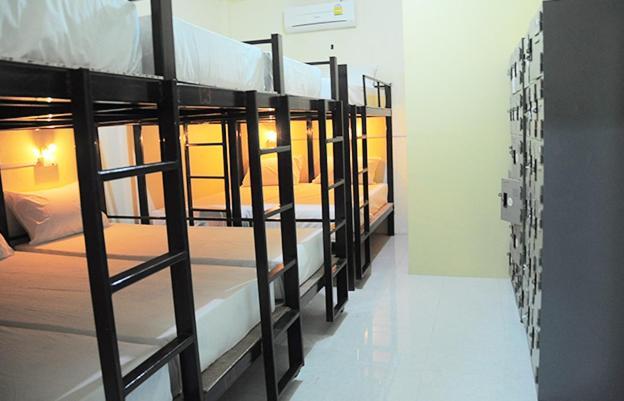 Seventeen Hostel 코팡안 객실 사진